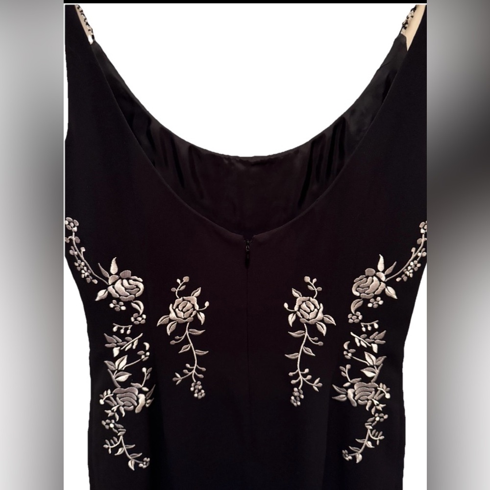 Maggy London Black Dress with Embroidered White Floral Accents - Picture 4 of 7